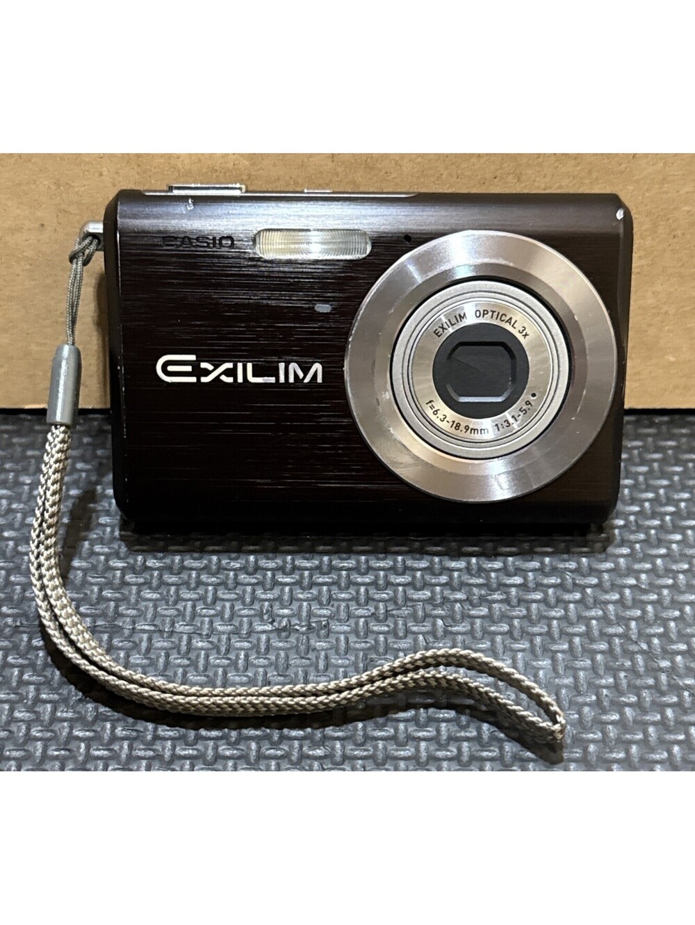 Casio Exilim Camera EX-Z60 6.0MP Digital CAMERA ONLY - Black